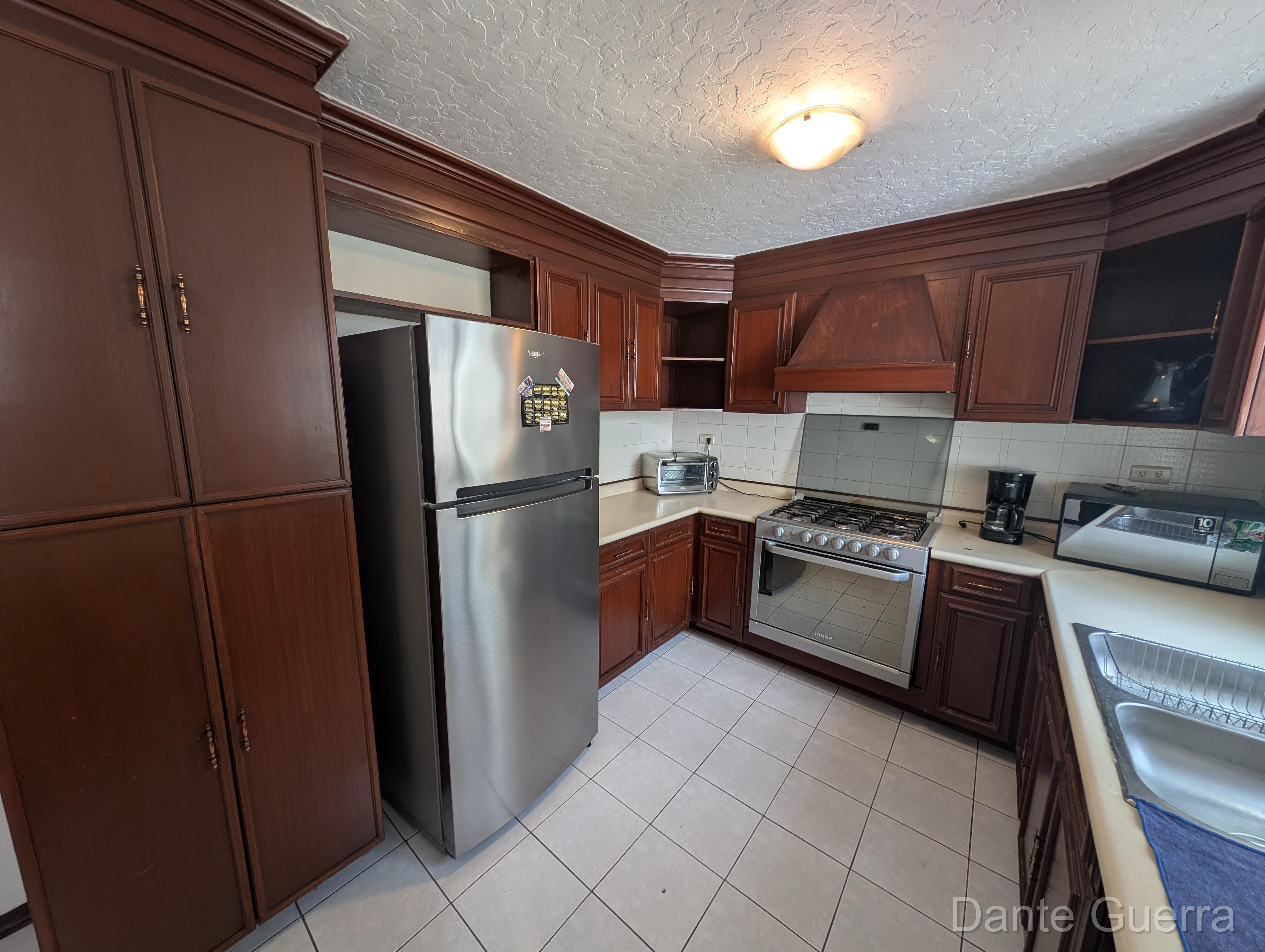 Casa 3 Niveles en Pedregal de La Silla - Renta - Foto 8