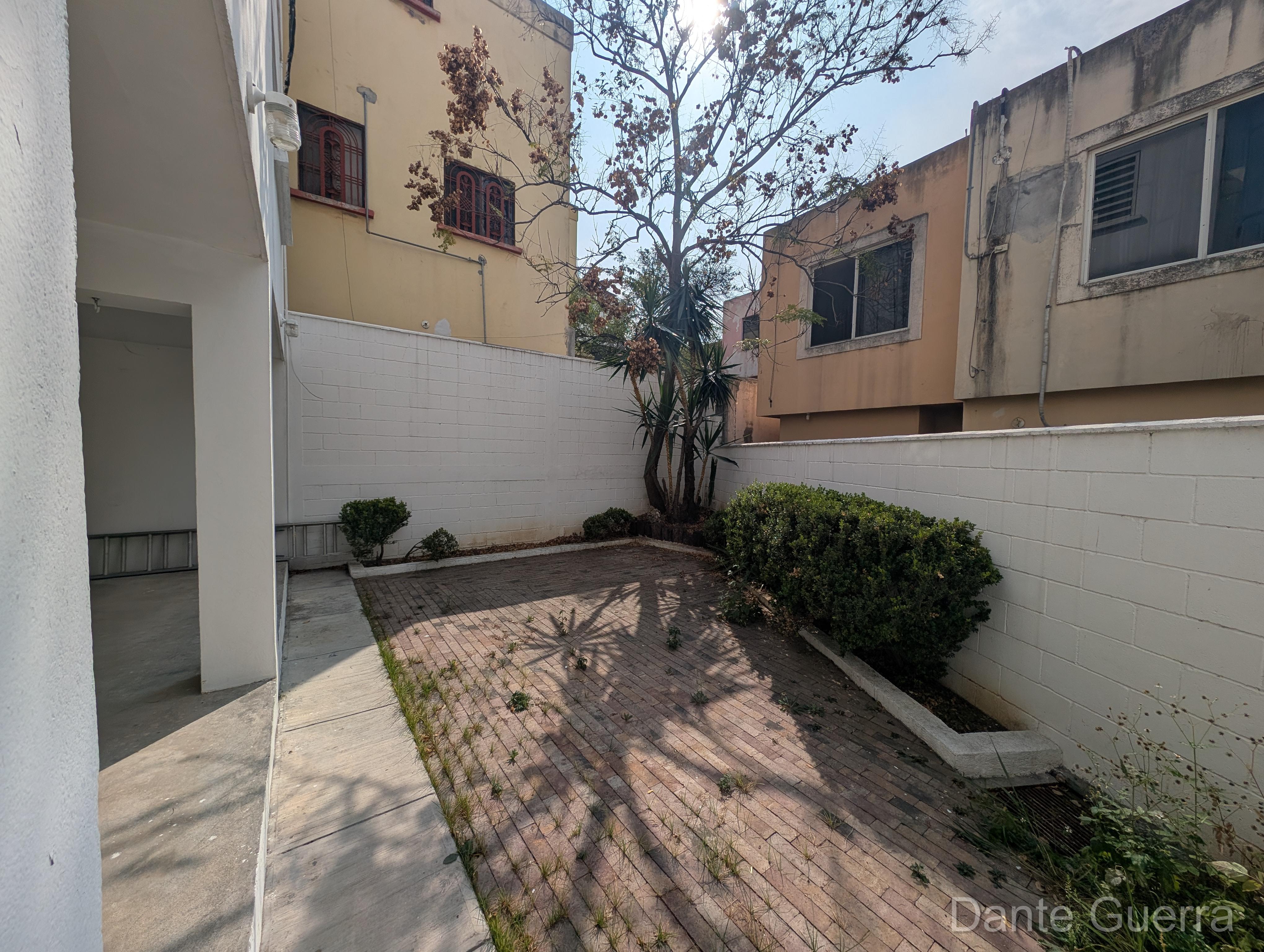 Casa 3 Niveles en Pedregal de La Silla - Renta - Foto 22