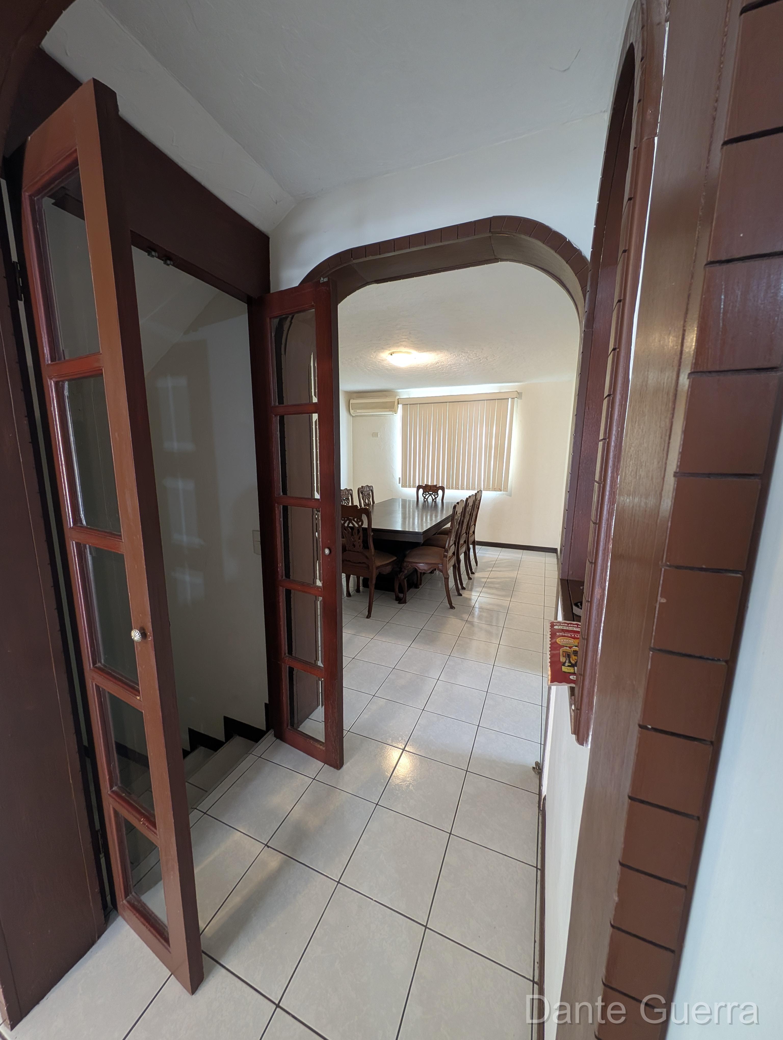 Casa 3 Niveles en Pedregal de La Silla - Renta - Foto 5